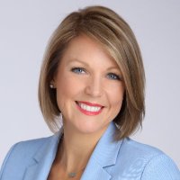 Lindsay Reyes - Platinum Real Estate