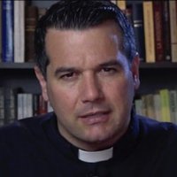 Padre Javier Olivera Ravasi