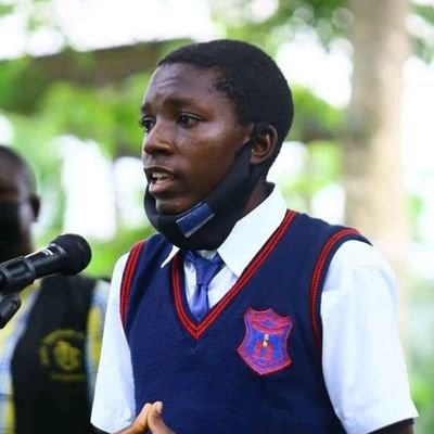 suivez plutot @JasonRdc. celui-ci est un Relais