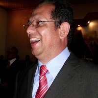 Professor Carlos Roberto