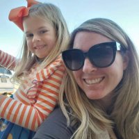 Whitney 🎀🥎🌺