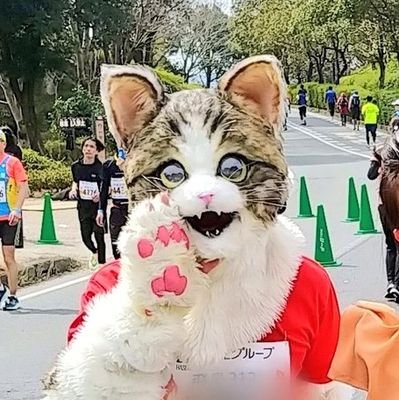 ライド🐱ネコで走る人