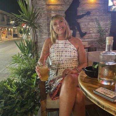 Celia Rowland 🇺🇦💙💛