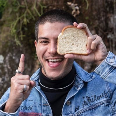 Ronan 🎱🐺✨🍞