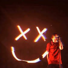 Conny²⁸ #Louie 💙 #ARMY 💜