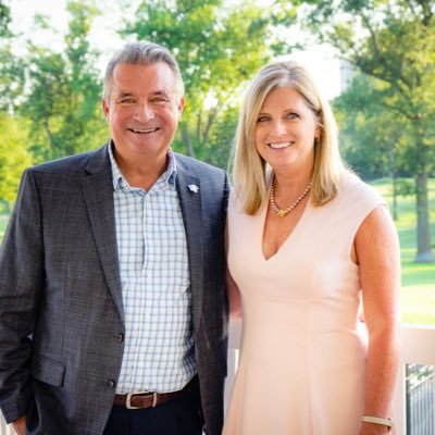 Don Bacon 🇺🇸 🥓 ✈️ 🏍️ ⭐️ 🎖️