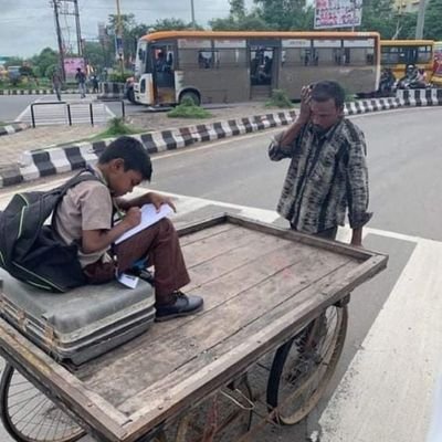 Altaf Hussain الطاف حسین