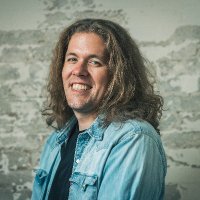 Dr. August Murphy-King