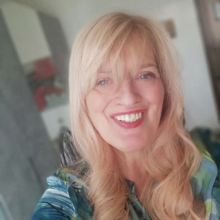 Valentina 🇧🇬🇷🇺🇮🇹🧱