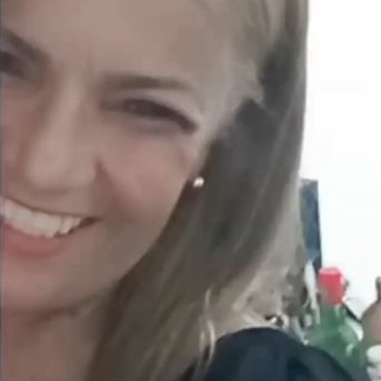 𝐀𝐧𝐭𝐢𝐟𝐚 𝐍𝐚𝐭𝐮𝐫𝐚𝐥𝐦𝐞𝐧𝐭𝐞 𝐆𝐚𝐭𝐚