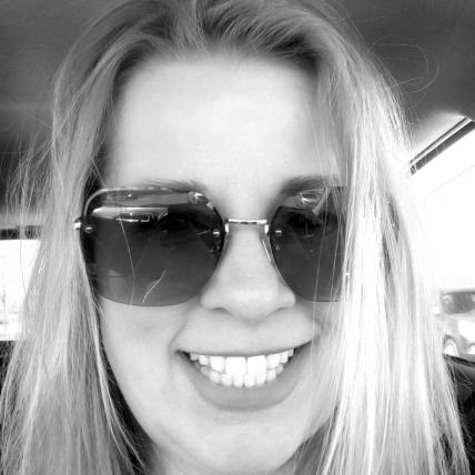 🇺🇸 Pretty fly for a white privileged girl!