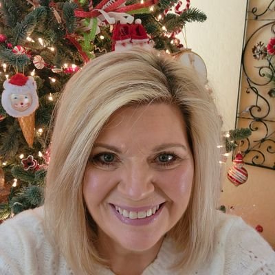 🇺🇲🇨🇦🇺🇦Trump&Elon Belong In Prison Not The WH