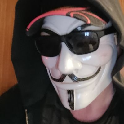 Steven 🇺🇦 📯😷 Madman