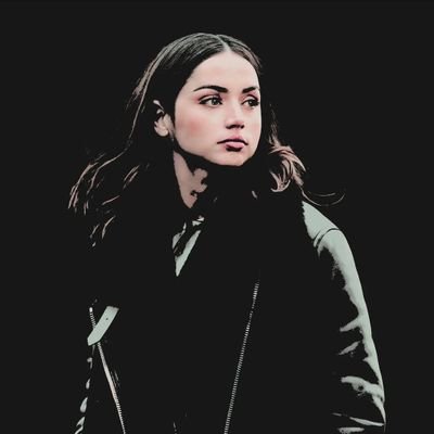 𝐒𝐞𝐥𝐢𝐧𝐚 𝐊𝐲𝐥𝐞 • 𓃠