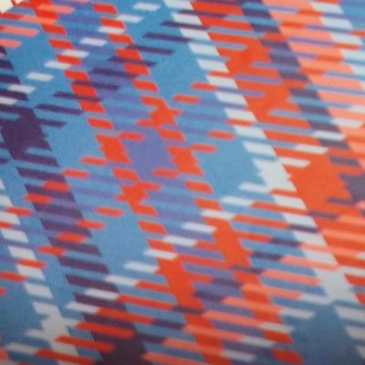 ぽん(⊃●△●)⊃❤️⊂(=∀=.⊂)