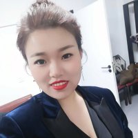 秀艳 何（Alison He）