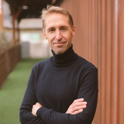 Dr. Alberto Blázquez