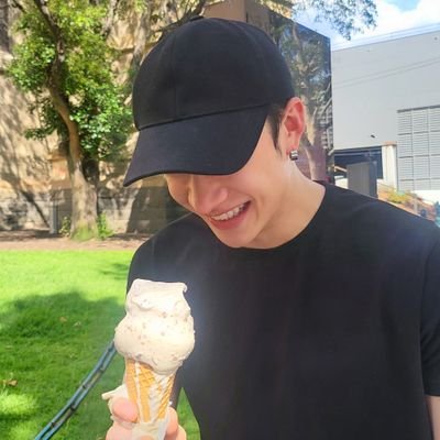 jae♡; irino chest pump enthusiast