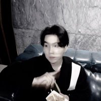 𝐒𝐔𝐆𝐀沒有𝐑 (+ㅅ-)