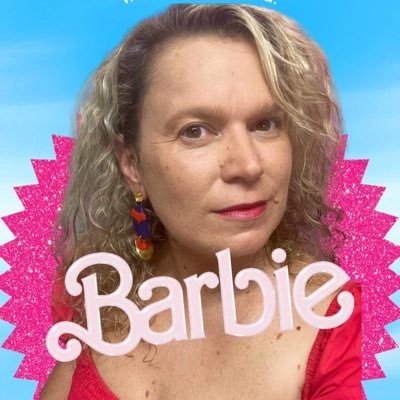 Sharon M. Johnston 🐨 🦄