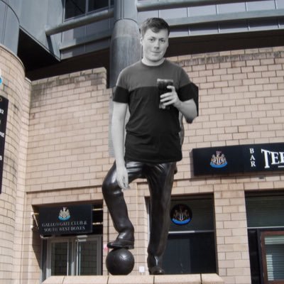 Adam Pearson (YT) ⚫️⚪️