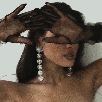 ∿ 𝙡𝙪𝙖𝙣𝙖 🌙