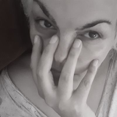 Patricia G. (En caída libre permanente)