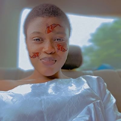Oluwatunmise Vihky💜💜