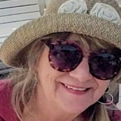 Political Democrat Gal #BlueCrew💙