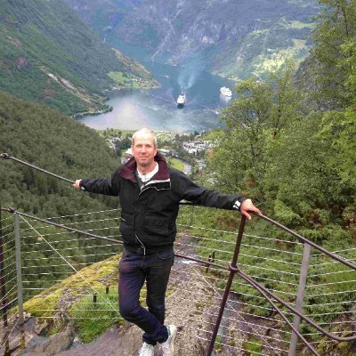 Håkan @kaffeobullar.bsky.social