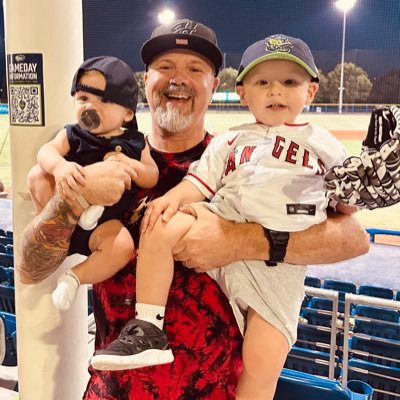 Mike C (Let me 🙏 for you)