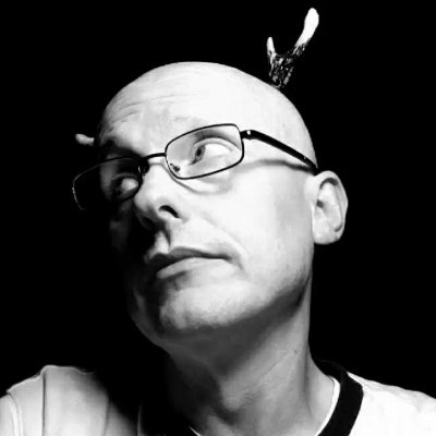 🔍 James David Chapman