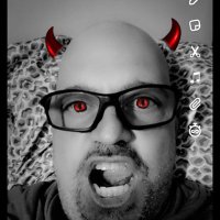 The DailyGr0pe 🫴🍌😝 w/Vanity Versace