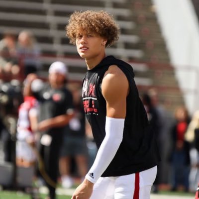 𝒞𝑜𝓁𝑒 𝒲𝑒𝒶𝓋𝑒𝓇