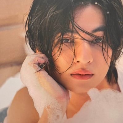 -𝙠𝙖𝙣𝙖𝙬𝙪𝙩🐰🤍