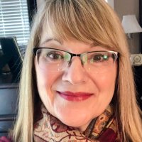 Beach Belle 🐶⚾️🏆❤️🏈🏀🥎🔔⚜️🏴‍☠️