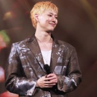 ねね⚡️TEAM FLAϟH⚡️ 🦋 𝔅𝔩𝔲𝔢나비🦋