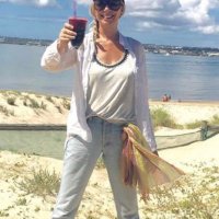 the cloud under the sea