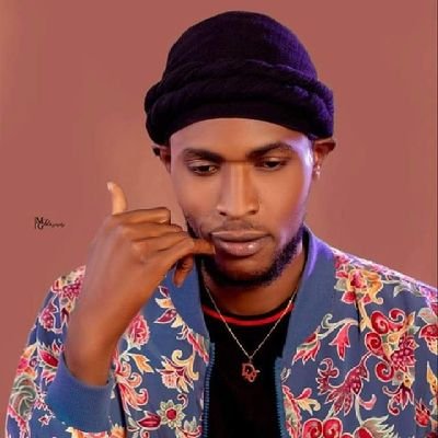 Schwedvensley le Lyriciste.🫅