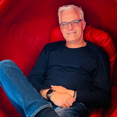 Andreas @AWarb@mastodon.world | @awarb.bsky.social