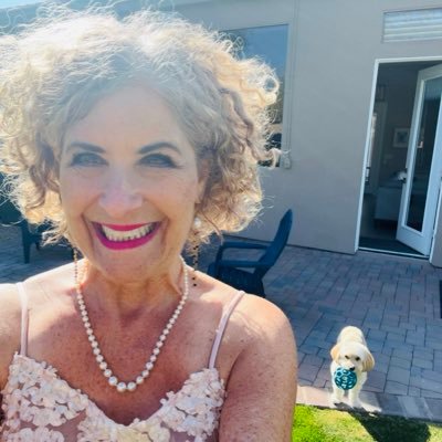 The Happy Medium®️ Jodi Livon