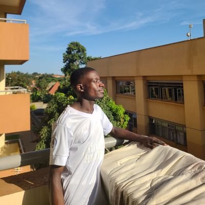 Dr.Muhisyahi Leonard