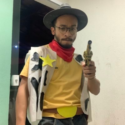 Sad Feet: o pinguim 🐧