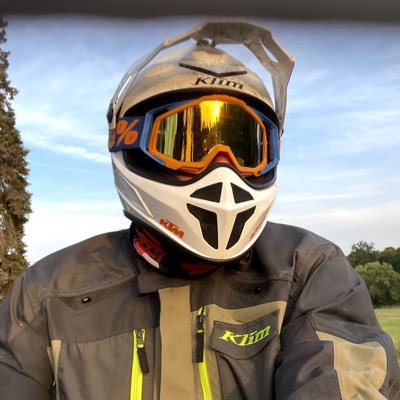 Arnošt ( Paní Colombová ) 🇨🇿🏍️