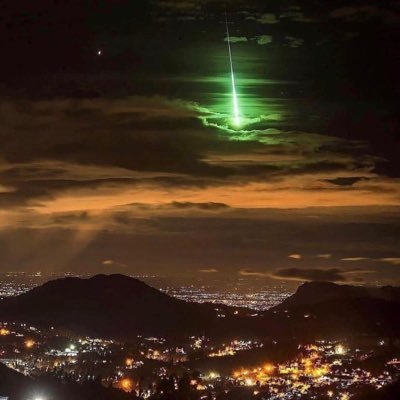 p r e t t y w i z 4 r d.