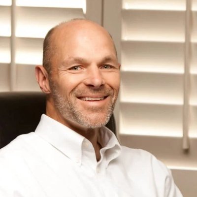 Christopher J Zachar