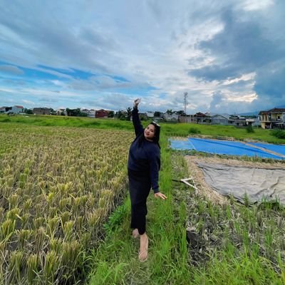 Yuliana dafrosa Seni