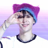 𝐋𝐈𝐆𝐇𝐓𝐇𝐎𝐔𝐒𝐄