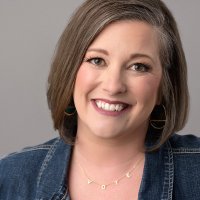 Stephanie Sharp 🗳