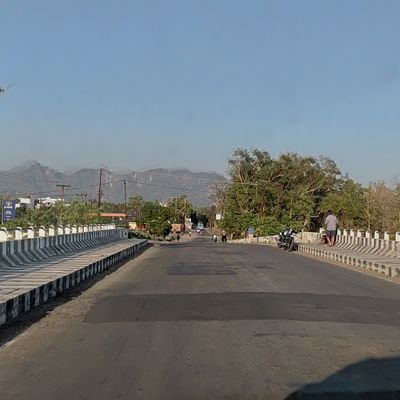 आवाज📕✒️